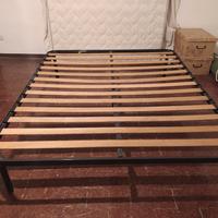 Struttura letto matrimoniale 