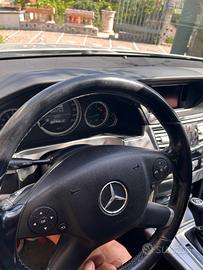 MERCEDES Classe E (W/S211) - 2009