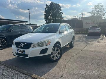 VOLVO XC60 D5 AWD 12/2011
