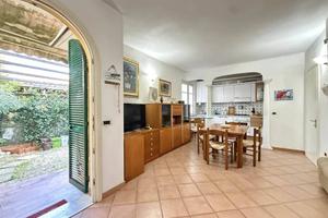 Villetta a schiera di 90 m² con 4 locali a Massa
