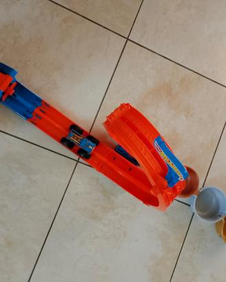 Pista Hot Wheels Monster Trucks + veicolo