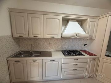 CUCINA COMPLETA COME NUOVA
