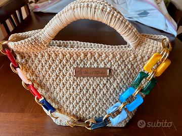 Borsa in corda a mano e spalla