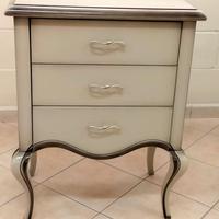 COMODINO 3 CASSETTI LACCATO TORTORA