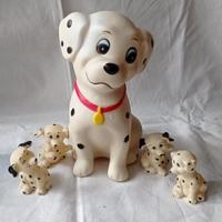 Statuina plastica stile carica 101 con cuccioli