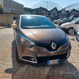 TENUTA IN MODO MANIACALE SEMPRE IN GARAGE CAPTUR 1