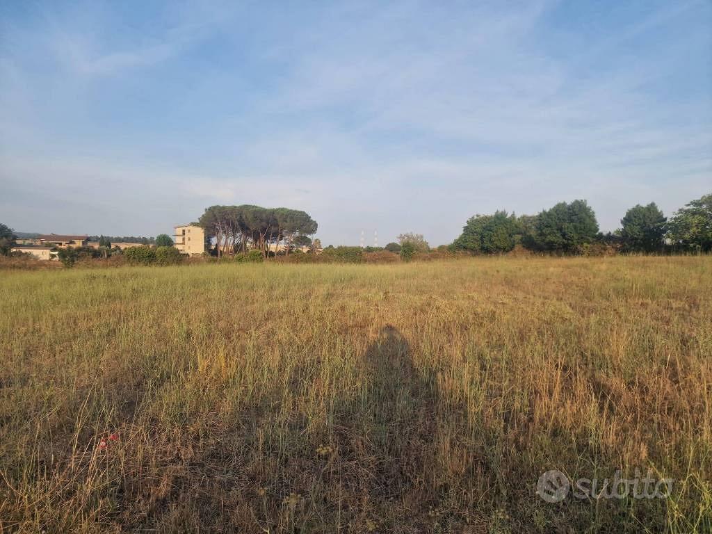 Terreno di 11000 m² a Roma - Vista 2