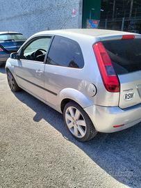 FORD FIESTA 3P 2005 - 294.25 - RICAMBI USATI