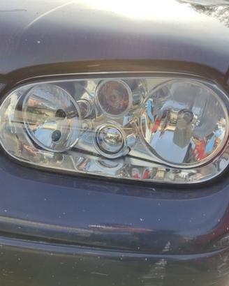 Proiettore sinistro VOLKSWAGEN GOLF 4 del 2000