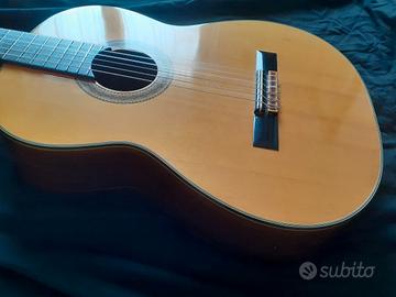 chitarra classica Takamine