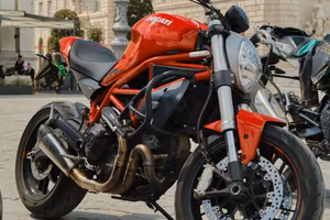 ducati monster 797  A2