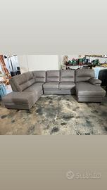 divano nabuk con penisole e letto estraibile