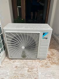 Climatizzatore Daikin Inverter R32 12.000 BTU