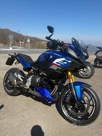 BMW F900 XR
