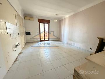 Appart. Via Giardini pressi 3 archi Rif. F3187