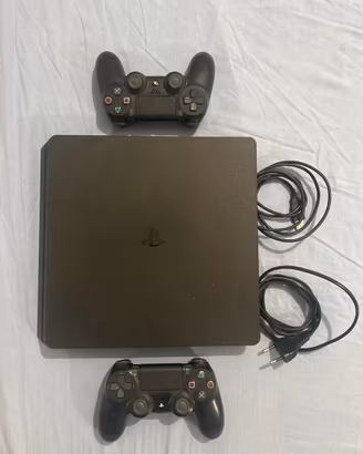 Sony PlayStation 4 Slim 1 TB con 2 controller