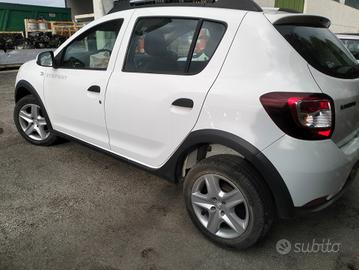 DACIA SANDERO STEPWAY 2015 - 632.25
