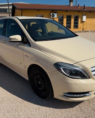 Mercedes-benz B 180 CDI BlueEFFICIENCY Executive