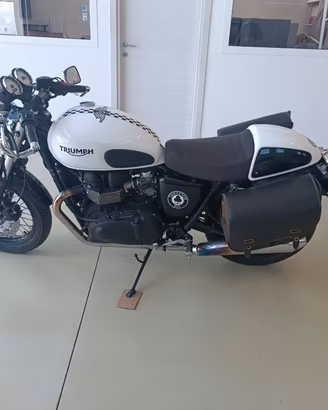 Triumph Thruxton Ace 900