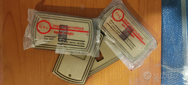 N 4 placche metallo oro CAL