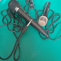 Tre microfoni  differenti 