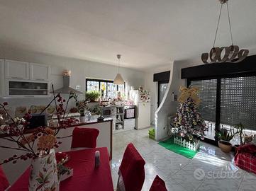 4 LOCALI A MARANO DI NAPOLI