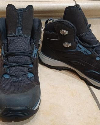 Scarpe trekking grige  Quechua (Decathlon) n.40