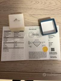 Anello in Oro con Diamante