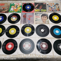 Cofanetto con dischi 45 giri