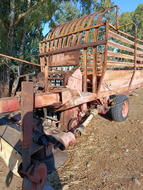Sfalcia e carica erba