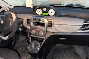 lancia Ypsilon funzionante 