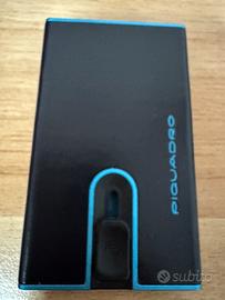 Porta carte metallo piquadro pelle blu