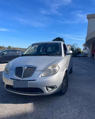 Lancia Ypsilon 1.4 Ecochic GPL
