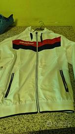 Tuta givova mai indossata