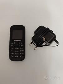 Samsung: Cellulare+Caricatore -Funziona in carica