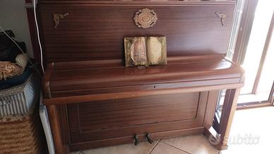 Pianoforte verticale