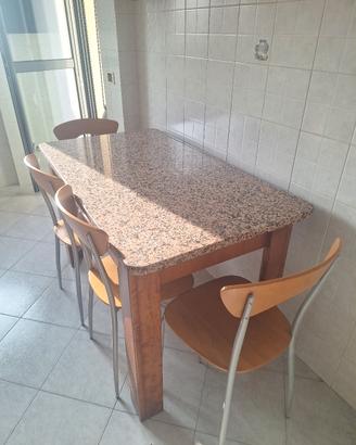 tavolo in VERO GRANITO + 4 sedie 