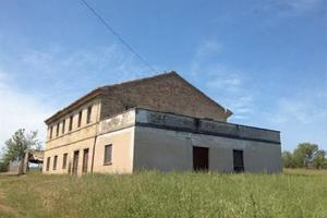 Panoramico casale vista mare da ristrutturare