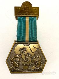 una medaglia commemorativa