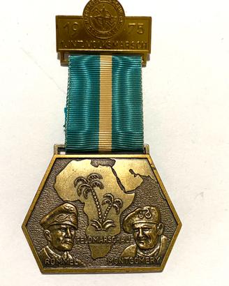 una medaglia commemorativa