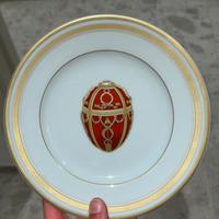 Piatto in porcellana uovo di Fabergé