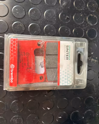 Pastiglie Brembo 07SU27SA Sinterizzate - Nuove