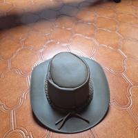 Cappello Lakota in pelle