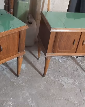 Comodini anni 60