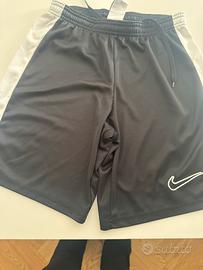 Pantaloncini Nike XS