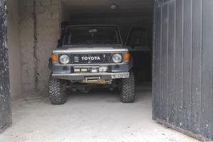 Toyota land cruiserlj 70
