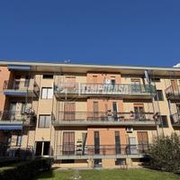 TRILOCALE AL PIANO RIALZATO CON TERRAZZO, BOX AUTO