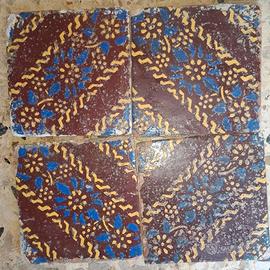 Riggiole in maiolica del 1800