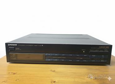 Sintonizzatore tunerdigitale FM Pioneer F-X440.