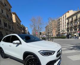 MERCEDES GLA 250e plug-in automatic premium luxury